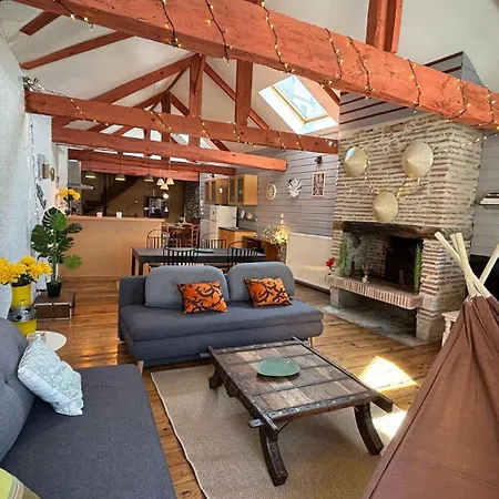 Cosy Eglantine- T3 - Hyper Centre & Spacieux Avec Parking Sous Terrain דירה *