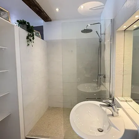 Cosy Eglantine 2 Ch- Centre & Tres Spacieux Apartment Pau